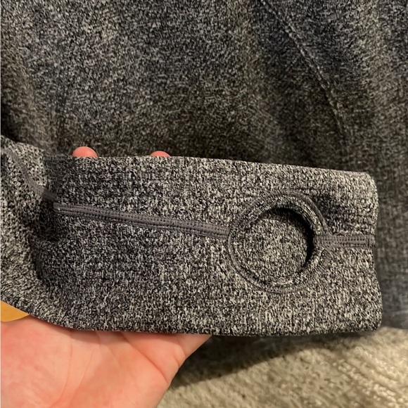 ZYIA Active Gray Fog Performance 1/4 Zip Pullover Seamless Body Size Large - Picture 2 of 5